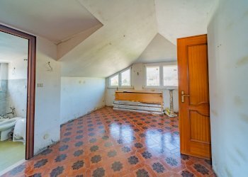 Attic Via Borgo San Dalmazzo, Cervasca - photo 6