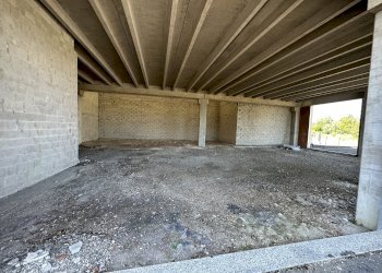 Commercial Premises San Cesario sul Panaro - photo 4