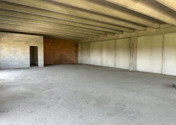 Commercial Premises San Cesario sul Panaro - photo 8