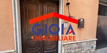 Three-room apartment Mondragone - photo 2