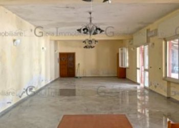 Attività Commerciale Roccaromana - foto 2