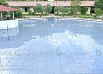 Attività Commerciale Roccaromana - foto 16