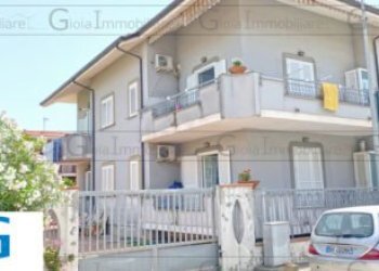 Porzione di casa Mondragone - foto 1