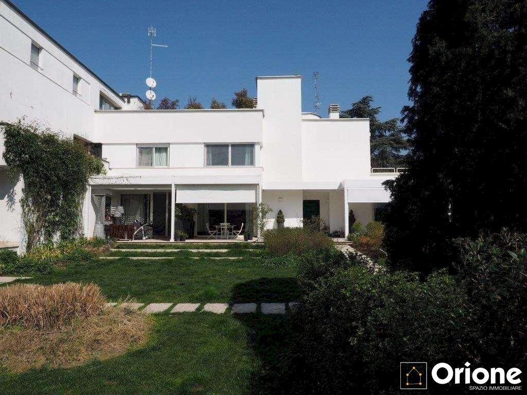 Porzione di casa Modena - foto 1