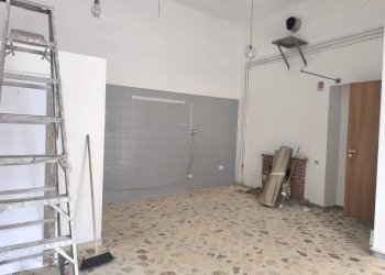 Shop via Giacomo Matteotti, Mercato San Severino - photo 2
