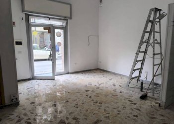 Shop via Giacomo Matteotti, Mercato San Severino - photo 7