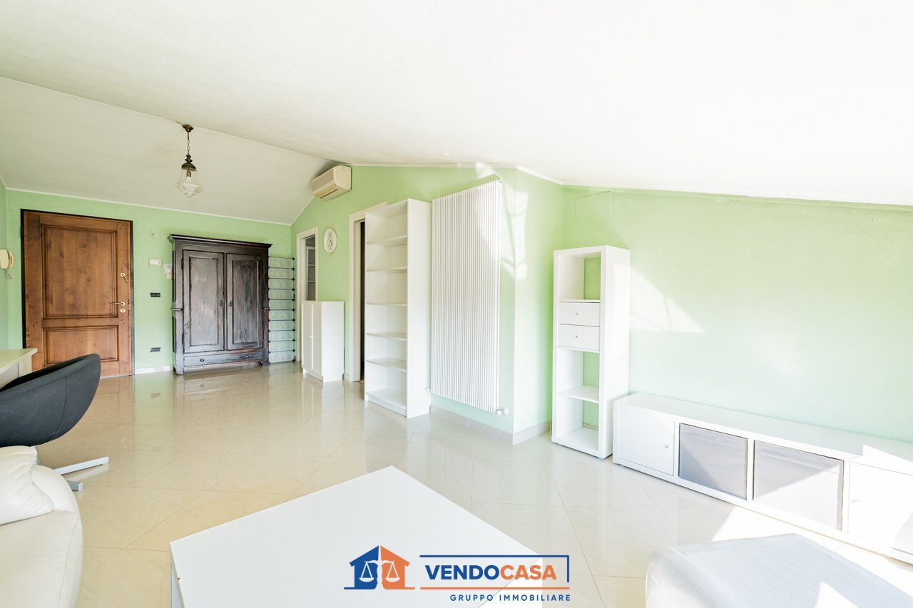 Two-room apartment Centallo - photo 2