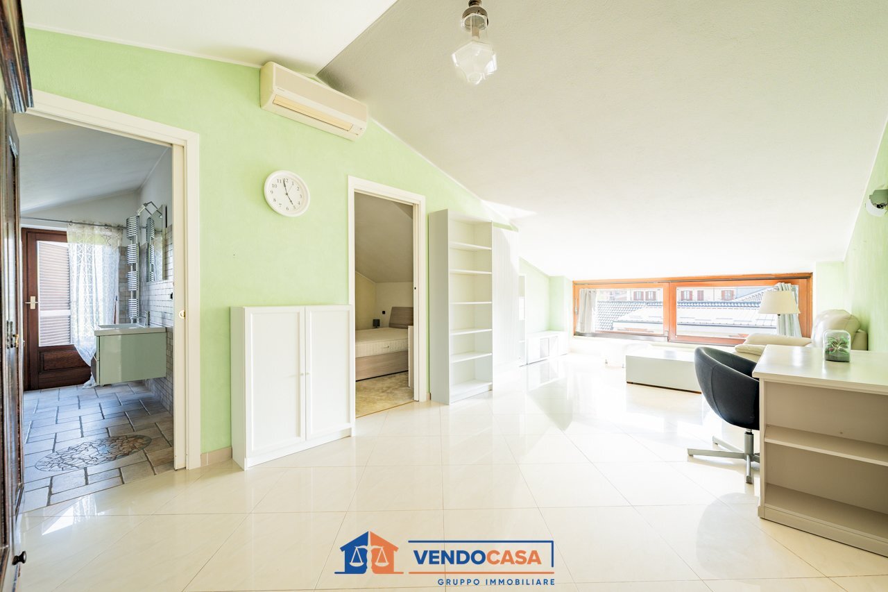 Two-room apartment Centallo - photo 3