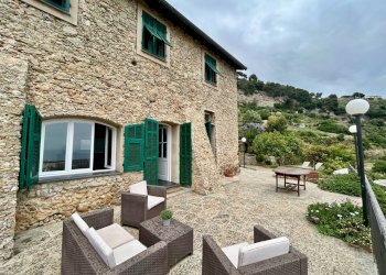 Foto 1 - Casa indipendente Via alle Ville Superiore, Ventimiglia - foto 1