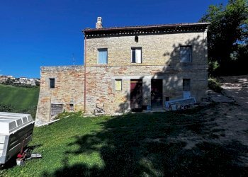 Foto 4 - Independent house Contrada Montone
 
39, Montegiorgio - photo 4