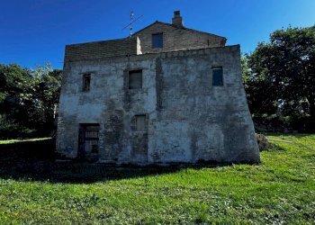 Foto 8 - Independent house Contrada Montone
 
39, Montegiorgio - photo 8