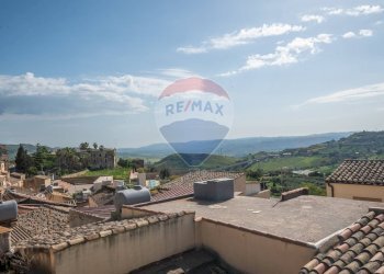 Edificio all\'aperto - Casa semi indipendente Via Cappuccini
 
40/42/44, Caltagirone - foto 17