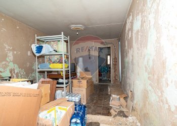 Dispensa di stoccaggio - Casa semi indipendente Via Cappuccini
 
40/42/44, Caltagirone - foto 36