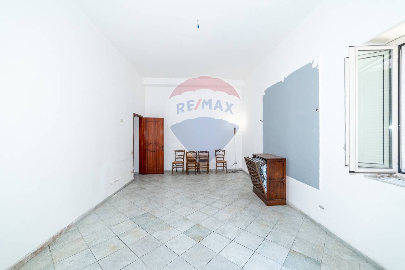 Stanza vuota - Appartamento via angelo musco
 
80, Paterno - foto 2