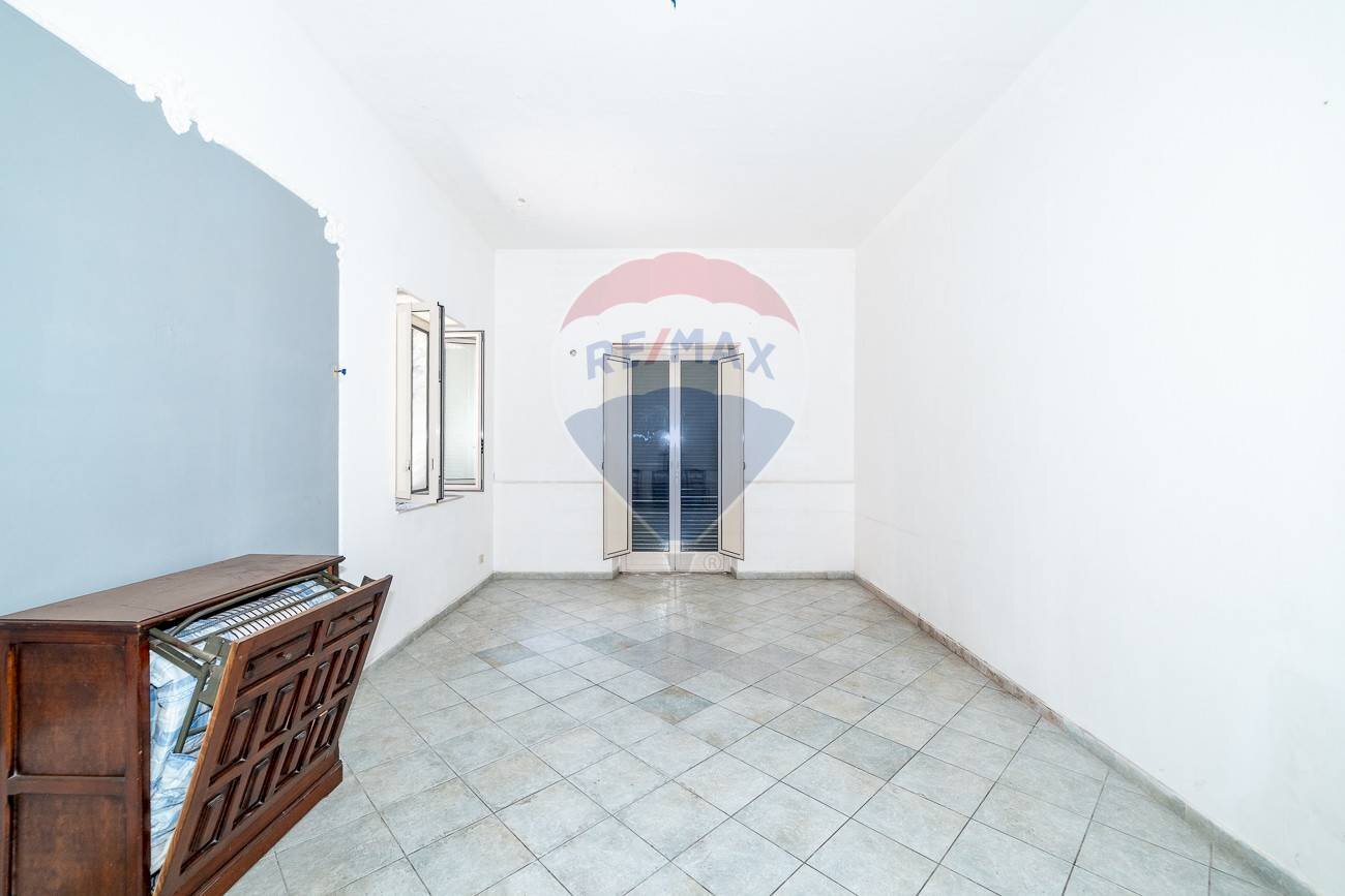 Stanza vuota - Appartamento via angelo musco
 
80, Paterno - foto 3