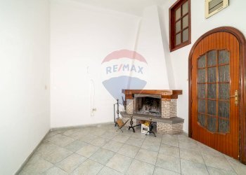 Soggiorno - Appartamento via angelo musco
 
80, Paterno - foto 1