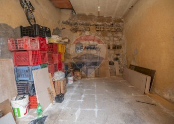 Dispensa di stoccaggio - Casa indipendente Via San Giovanni
 
34, Vizzini - foto 30