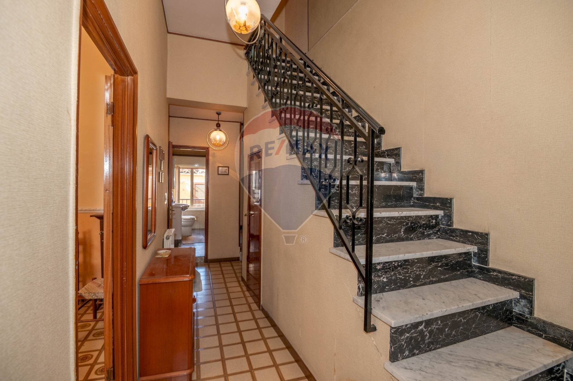 Scale - Independent house Via San Giovanni
 
34, Vizzini - photo 3