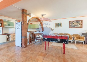 Sala da pranzo - Villa via giglio vecchio
 
13, Montefiascone - photo 14