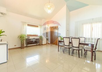 Sala da pranzo - Villa via giglio vecchio
 
13, Montefiascone - photo 39