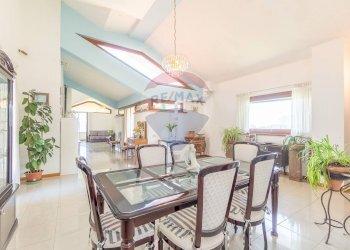 Sala da pranzo - Villa via giglio vecchio
 
13, Montefiascone - photo 41