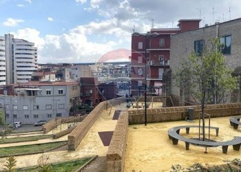 Edificio all\'aperto - Quadrilocale Via Santa Maria ai Monti
 
96, Napoli - foto 1