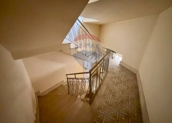 Scale - Independent house Via Pennetti
 
35, San Pietro Vernotico - photo 9