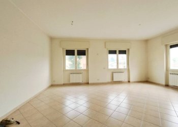 Salone - Villa via Monte Bianco, Arese - foto 19