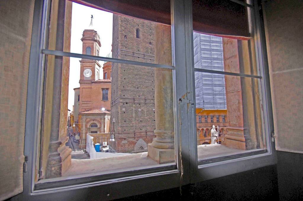 Vista - Appartamento via Francesco Rizzoli, 40, Bologna (zona Centro Storico) - foto 1