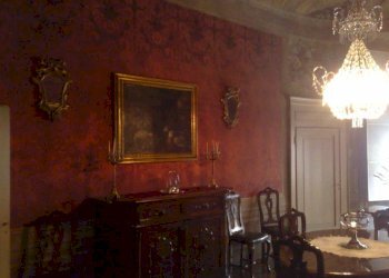 Salone - Appartamento via Francesco Rizzoli, 40, Bologna (zona Centro Storico) - foto 39