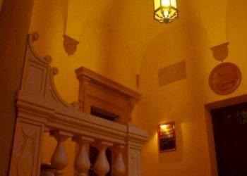 Interno palazzo - Appartamento via Francesco Rizzoli, 40, Bologna (zona Centro Storico) - foto 15