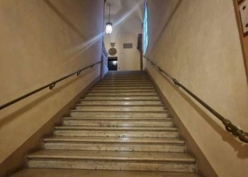 Scala - Appartamento via Francesco Rizzoli, 40, Bologna (zona Centro Storico) - foto 30