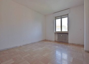 Camera da letto - Appartamento via Cuneo, 18, Mondovì - foto 8