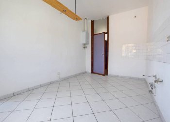 Cucina - Appartamento via Cuneo, 18, Mondovì - foto 15