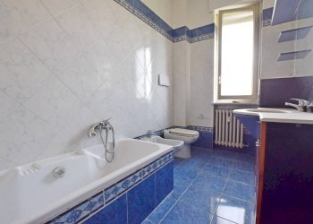 Bagno - Appartamento via Cuneo, 18, Mondovì - foto 25