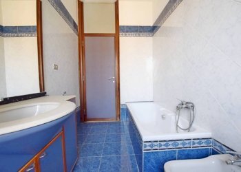 Bagno - Appartamento via Cuneo, 18, Mondovì - foto 26