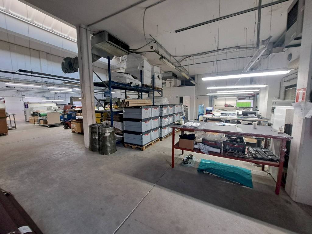 Interno non residenziale - Shed via Enrico Mannelli, Signa - photo 2