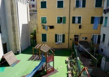 Vista - Bilocale via San Bartolomeo del Fossato, 67, Genova (zona Sampierdarena) - foto 11