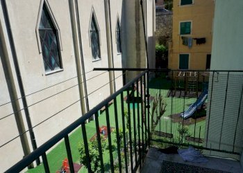 Balcone - Bilocale via San Bartolomeo del Fossato, 67, Genova (zona Sampierdarena) - foto 12