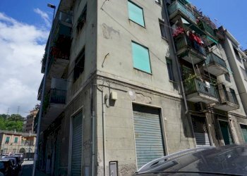 Facciata - Bilocale via San Bartolomeo del Fossato, 67, Genova (zona Sampierdarena) - foto 18