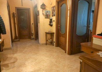 Ingresso - Quadrilocale piazza Madonna delle Grazie, Volpiano - foto 3