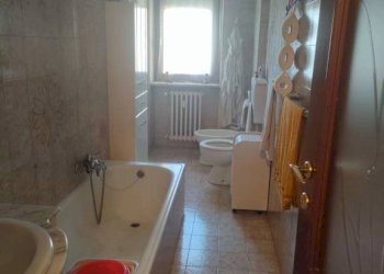 Bagno - Quadrilocale piazza Madonna delle Grazie, Volpiano - foto 11