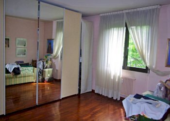 Camera da letto - Three-room apartment viale delle Rimembranze, 1, Busto Arsizio - photo 9