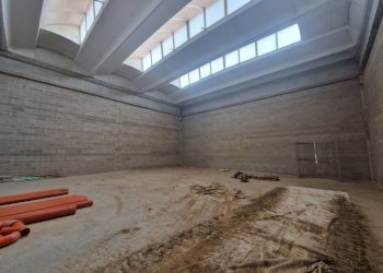 Magazzino - Capannone via Monte Grappa, 40, Arese - foto 3