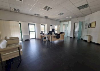 Interno non residenziale - Capannone viale Lombardia, Parabiago - foto 6
