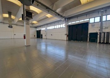 Interno non residenziale - Capannone viale Lombardia, Parabiago - foto 11
