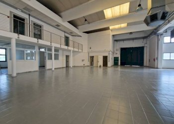 Interno non residenziale - Capannone viale Lombardia, Parabiago - foto 13
