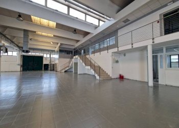 Interno non residenziale - Capannone viale Lombardia, Parabiago - foto 17