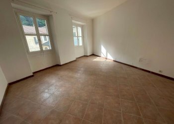 appartamento in vendita ristrutturato voltaggio pi - Bilocale piazza Sinibaldo Scorza, Voltaggio - foto 4