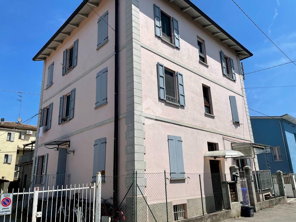 Three-room apartment Via Aosta, Parma (neighborhood San Leonardo) - photo 2